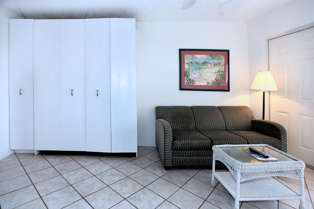 Club Sea Oats By Capital Vacations Motel Daytona Beach Shores Exterior photo